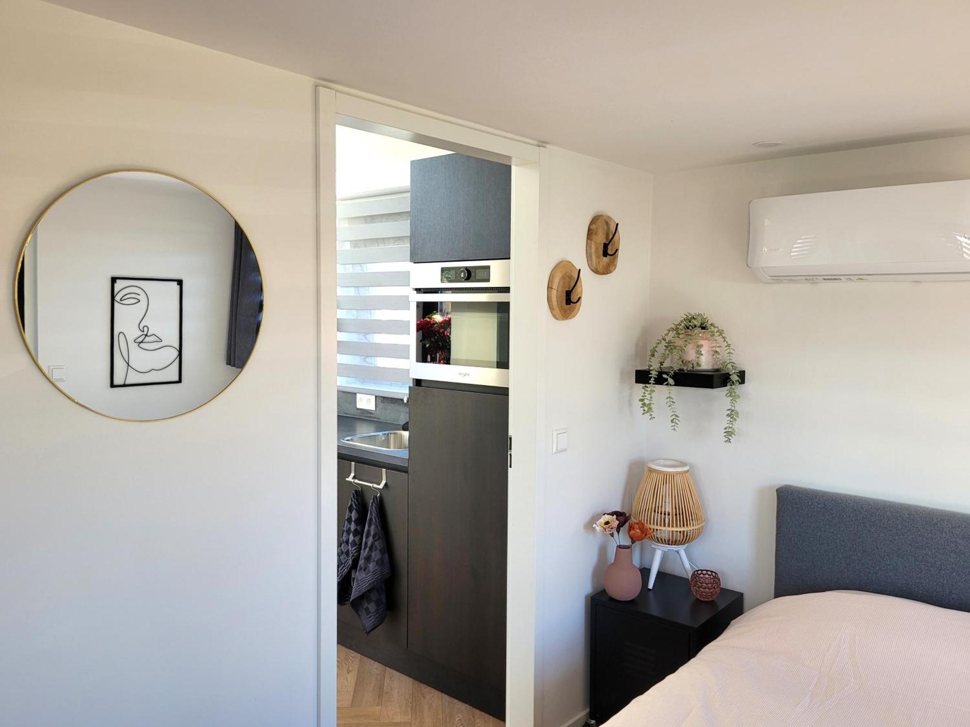 Tiny Zen House In Heinkenszand With Private Sauna, Airco, Outdoor Swimming Pool, Wifi And 2 Bedrooms Buitenkant foto